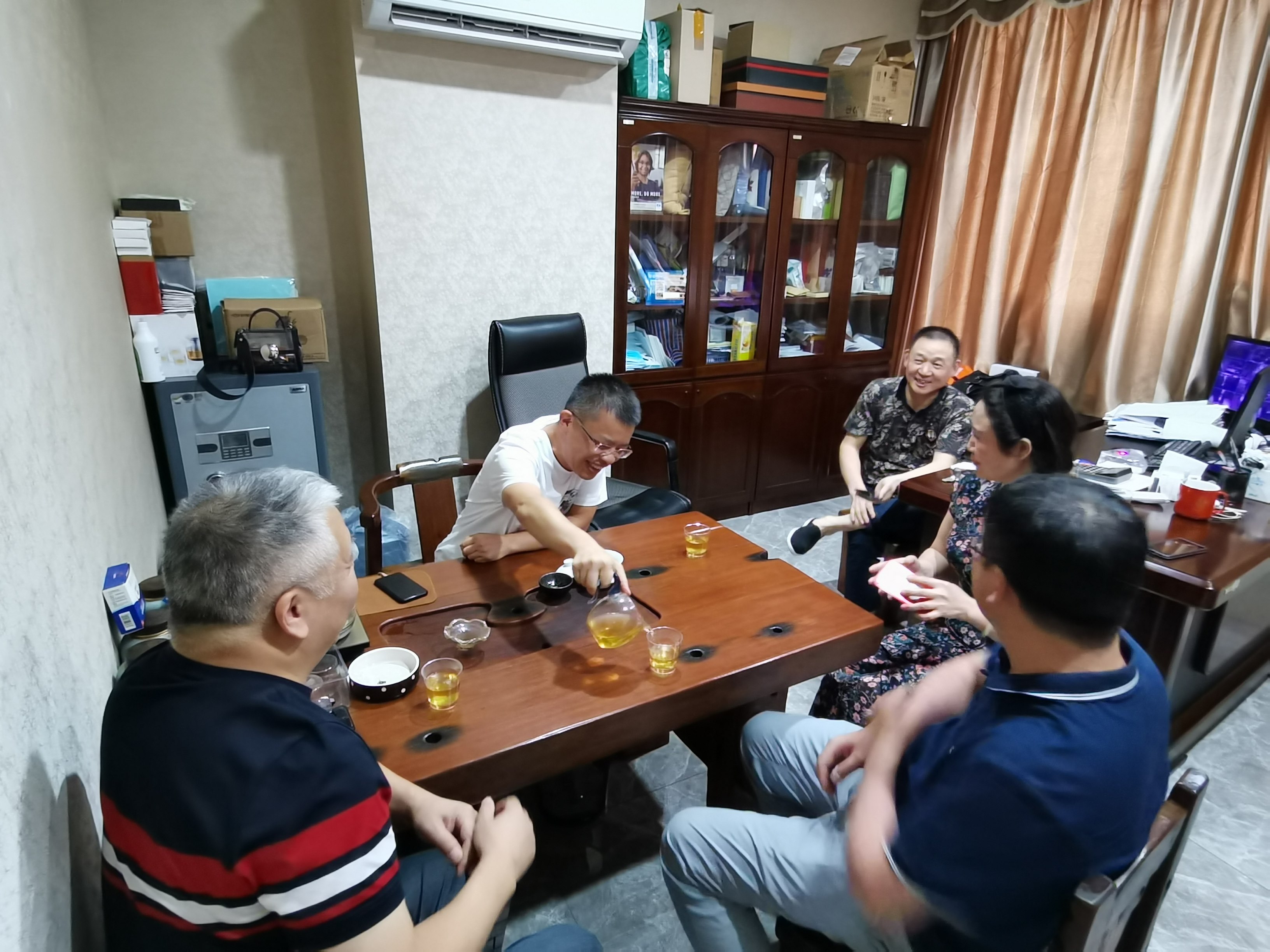 邵商一组走访长沙市欣锐眼镜有限公司