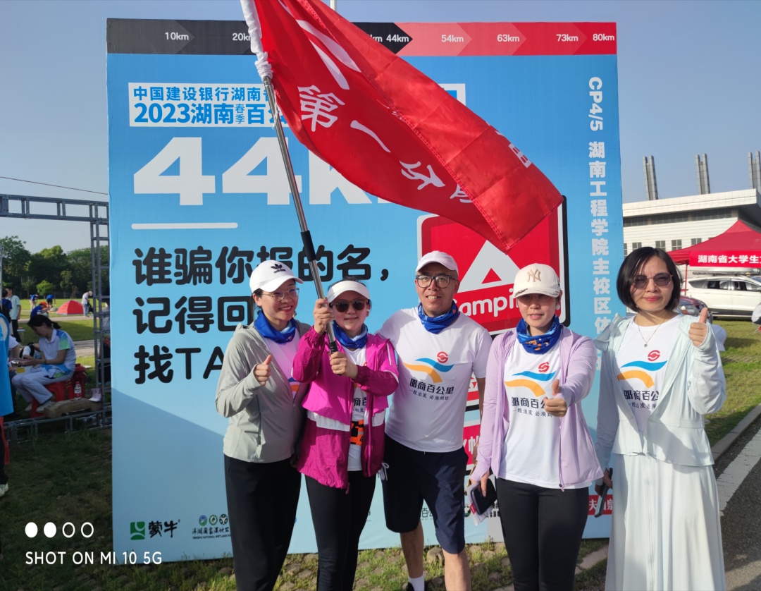 e332401093aa21ecbc46580c5b50ede.jpg